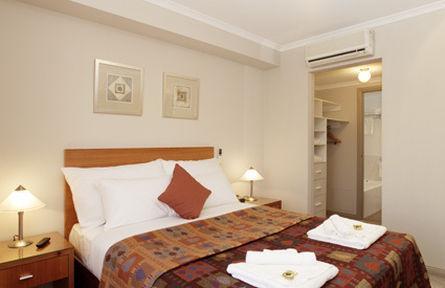 Ringwood Royale Aparthotel Стая снимка