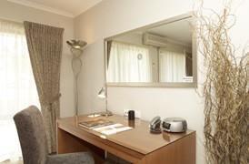 Ringwood Royale Aparthotel Удобства снимка