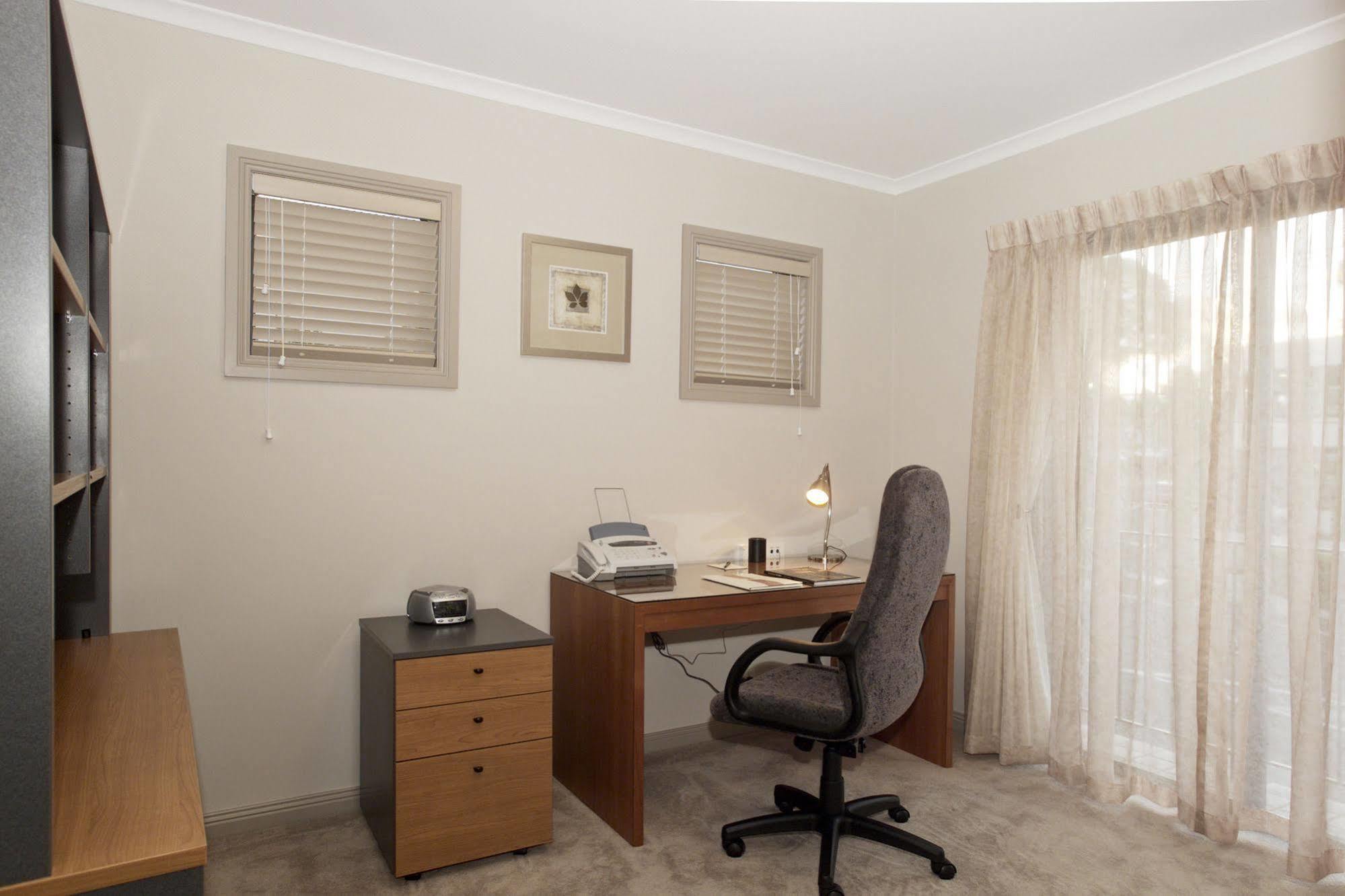 Ringwood Royale Aparthotel Екстериор снимка